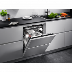 Máquina de lavar loiça AEG FSK75778P