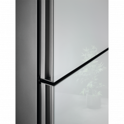 Frigorífico Combinado AEG RCB736E7ML